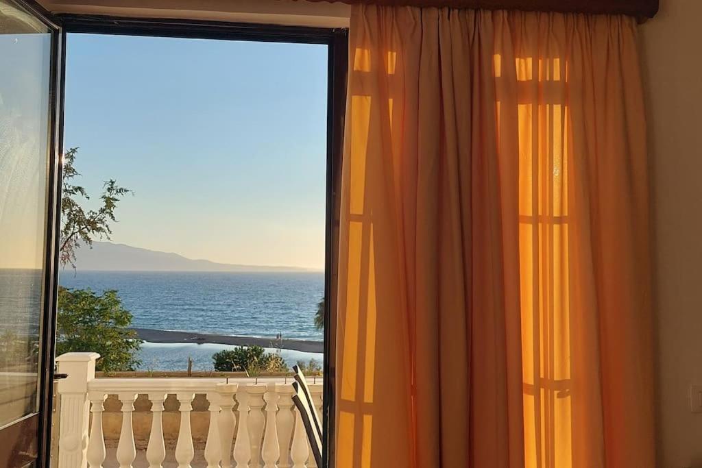 Apartment Tinka In Saranda מראה חיצוני תמונה