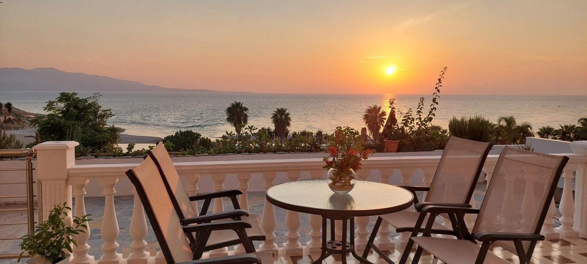 Apartment Tinka In Saranda מראה חיצוני תמונה